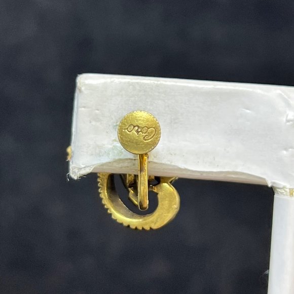 VTG Coro Gold Tone & Green Rhinestone Screw Back Earrings Missing Stone (3520) - Picture 6 of 7